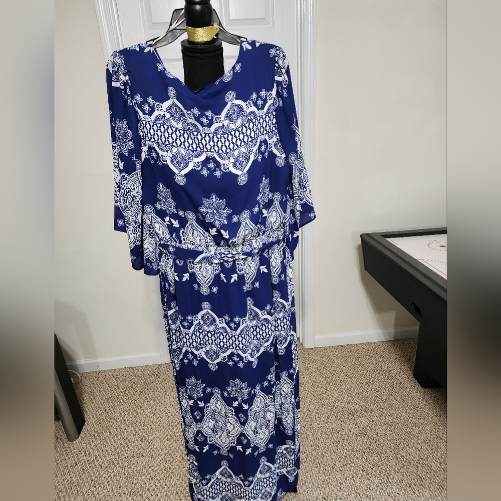 Kaari Blue shorts with sewn on flowy cover, size L, lovely blue and white color